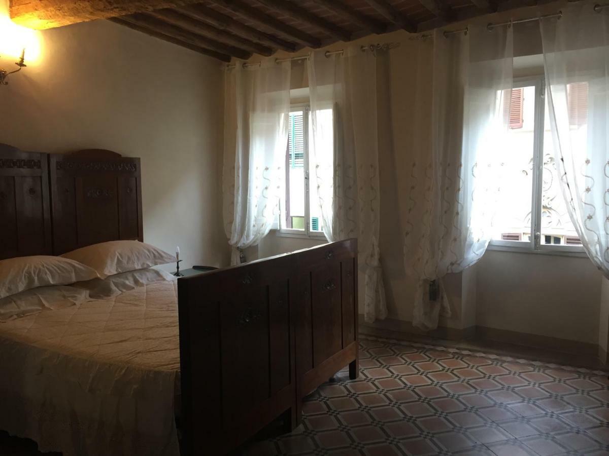 蒙特瓦尔基La Casa Di Luigi公寓 外观 照片