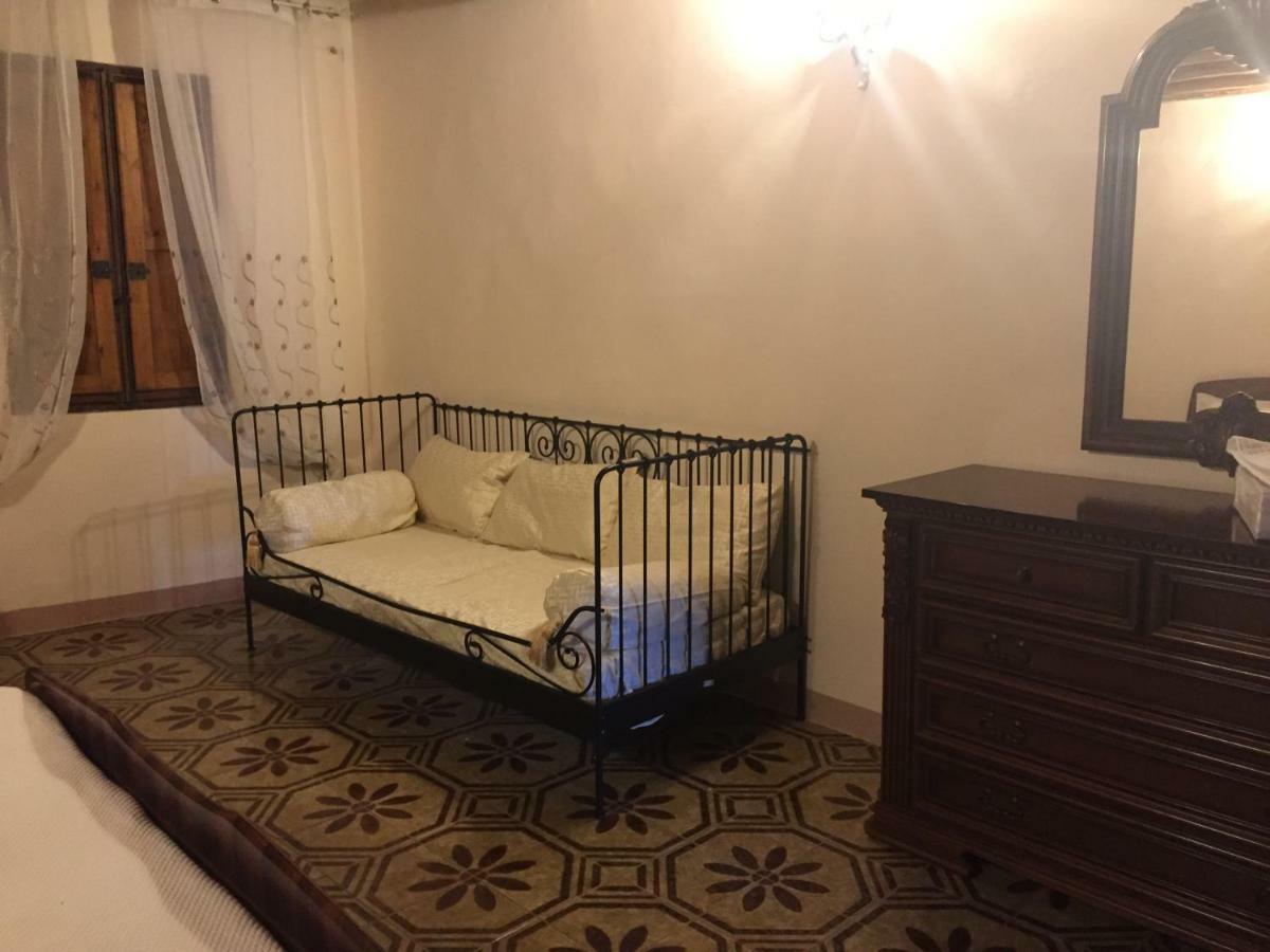 蒙特瓦尔基La Casa Di Luigi公寓 外观 照片
