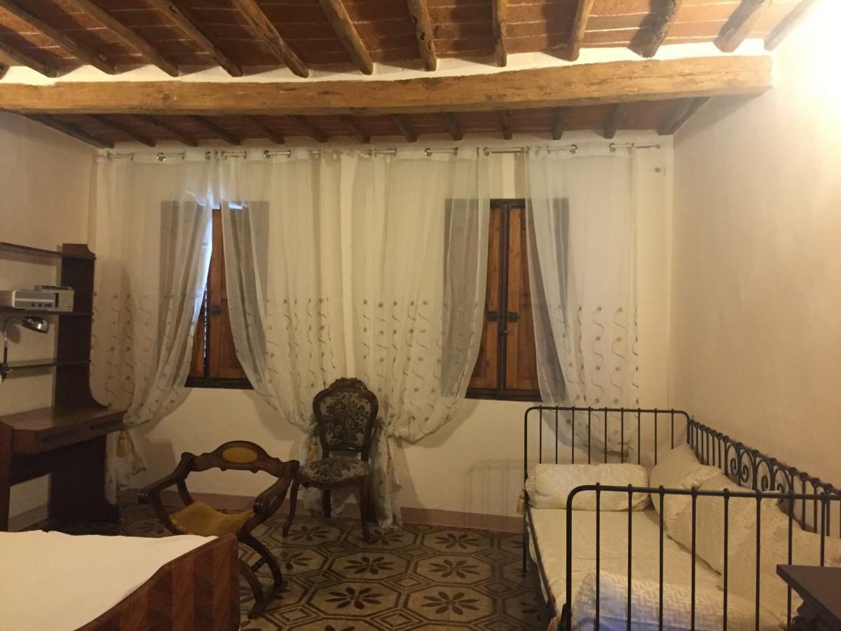 蒙特瓦尔基La Casa Di Luigi公寓 外观 照片