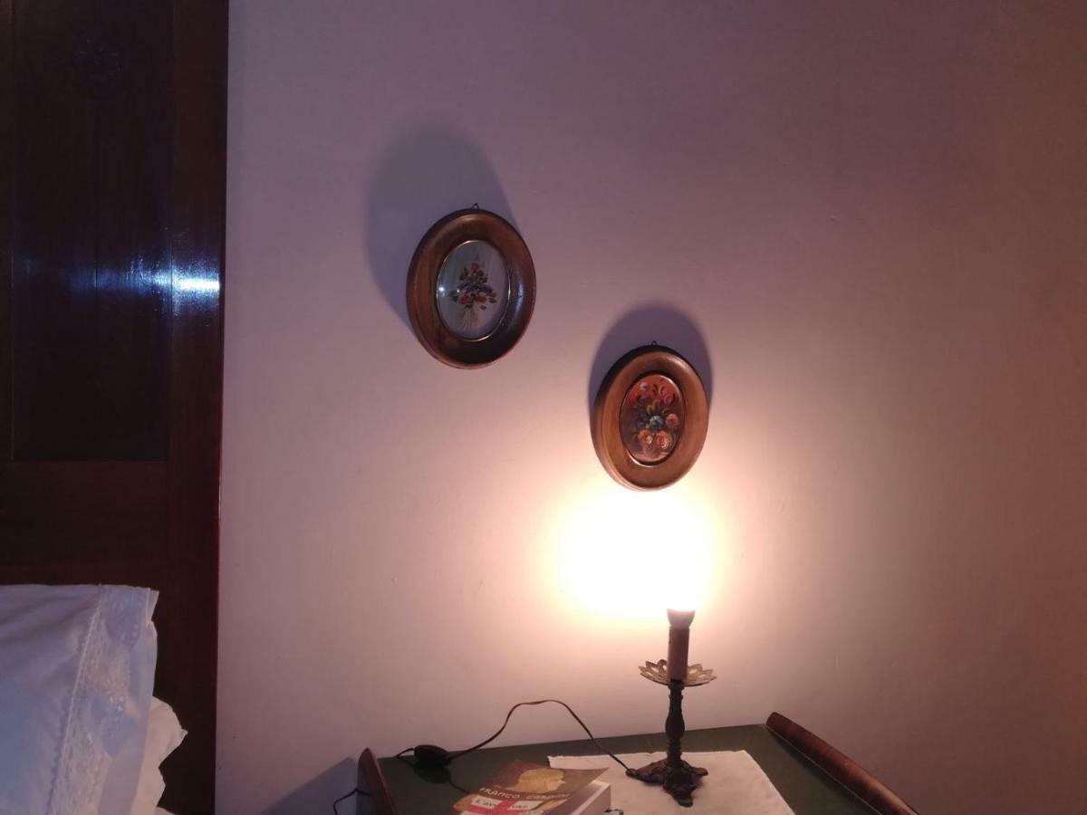 蒙特瓦尔基La Casa Di Luigi公寓 外观 照片
