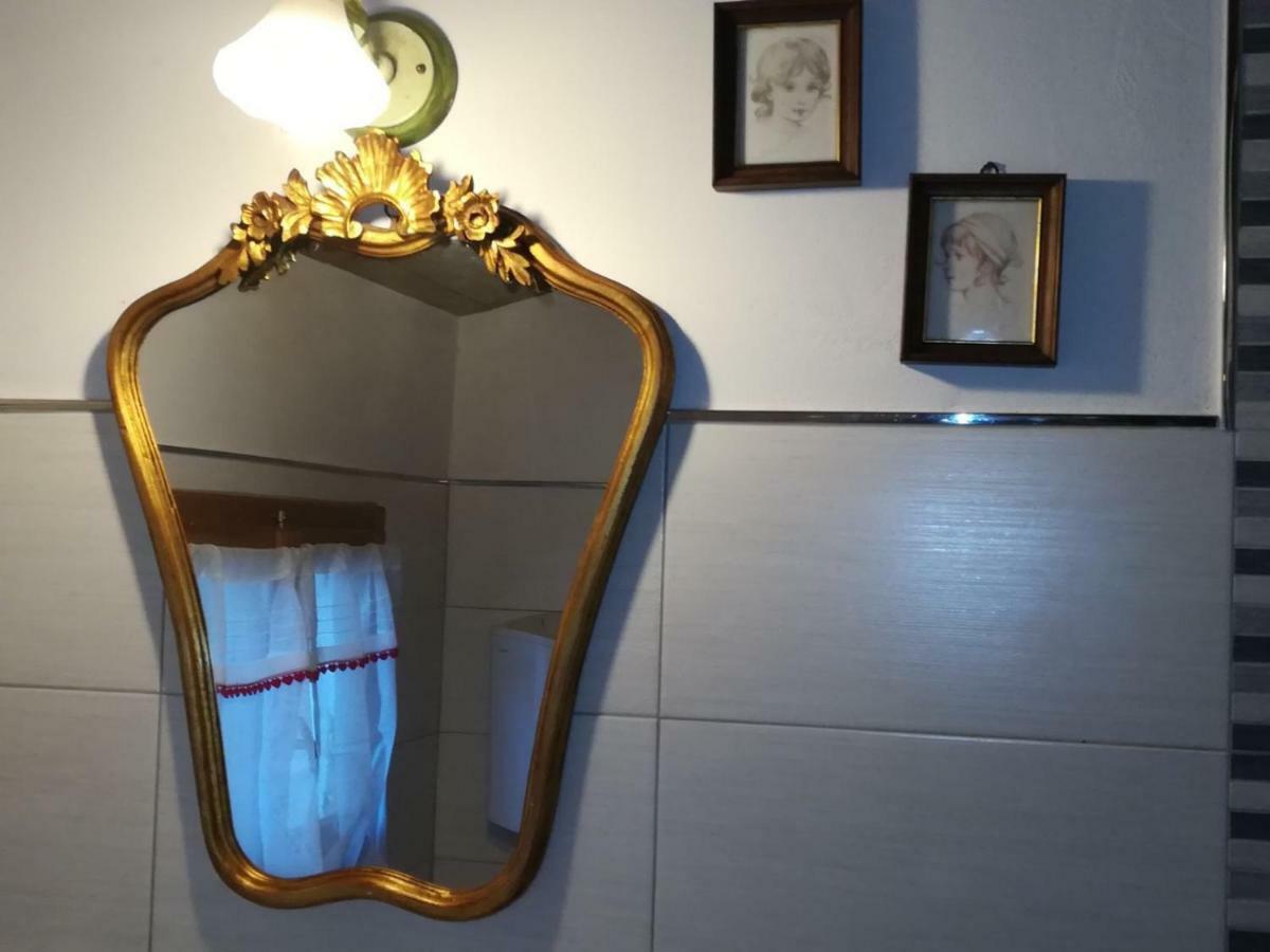 蒙特瓦尔基La Casa Di Luigi公寓 外观 照片